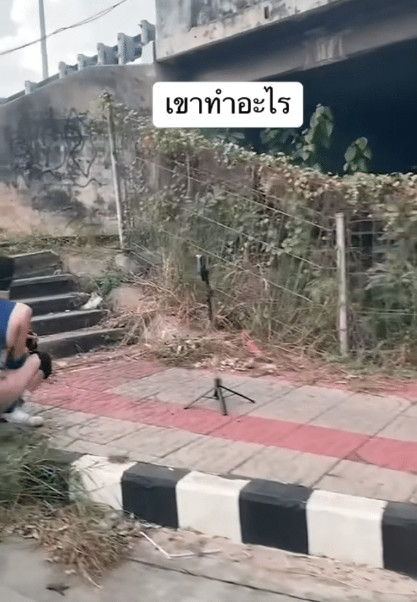 ชายถ่ายคลิปช่วยตัวเอง ริมทาง